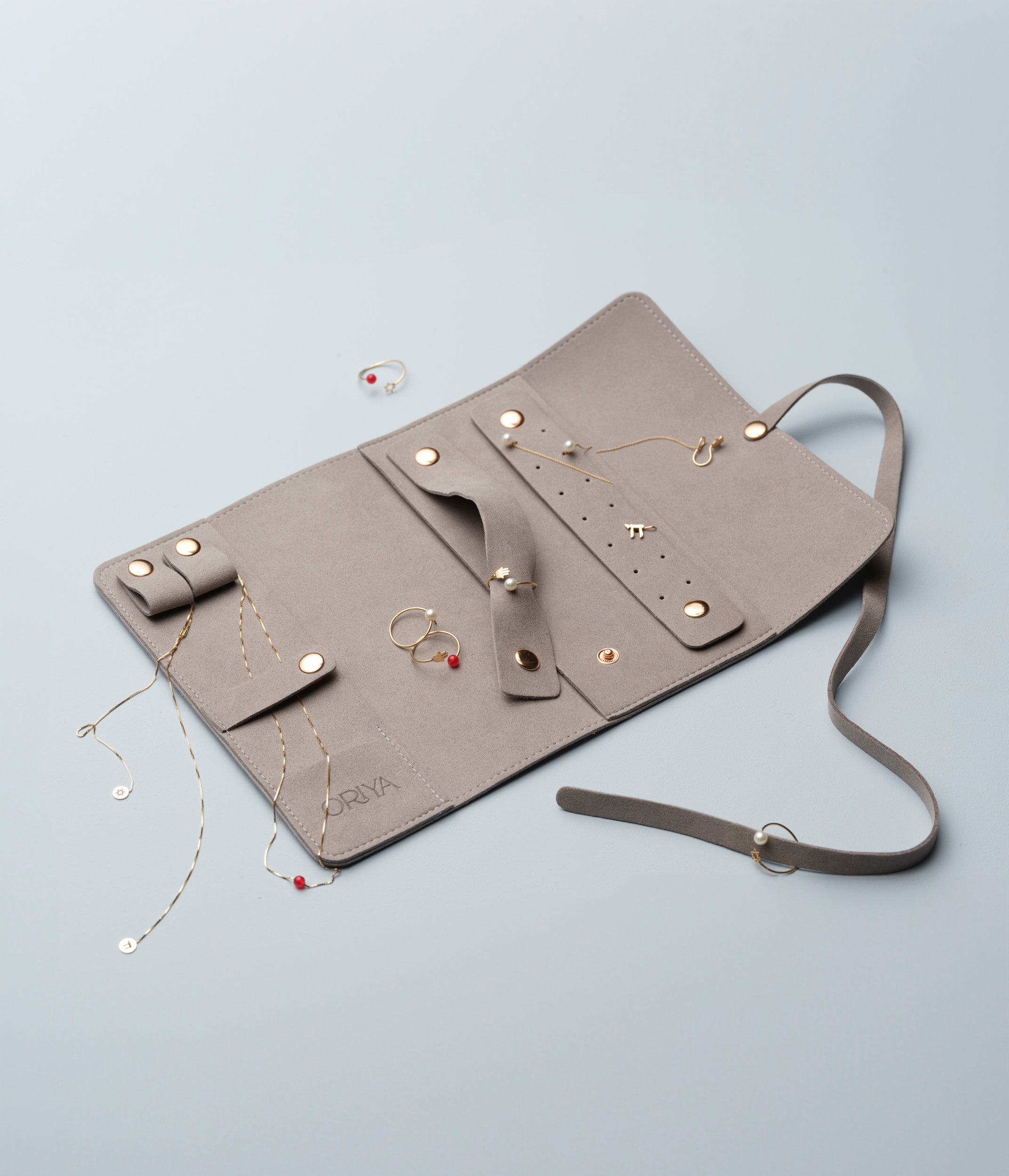 Jewelry Travel Pouch — premium velvet travel pouch for jewelry — Oriya Jewels accessory